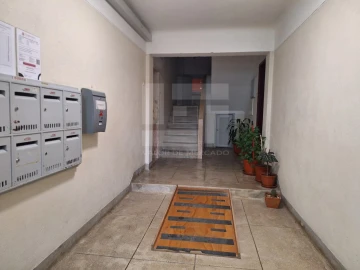 Apartamento T2 para Venda em Benfica