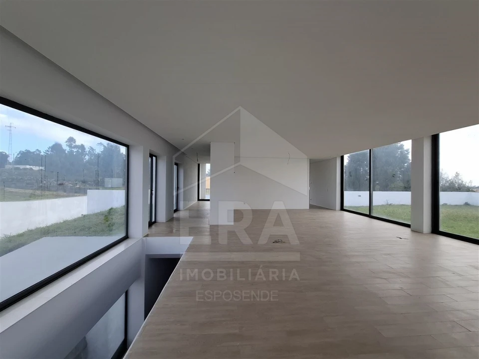 Moradia T3 para Venda em Palmeira de Faro e Curvos Foto 7