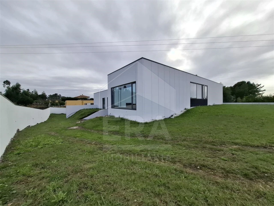 Moradia T3 para Venda em Palmeira de Faro e Curvos Foto 27