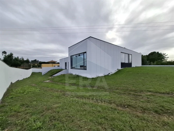 Moradia T3 para Venda em Palmeira de Faro e Curvos Foto 27