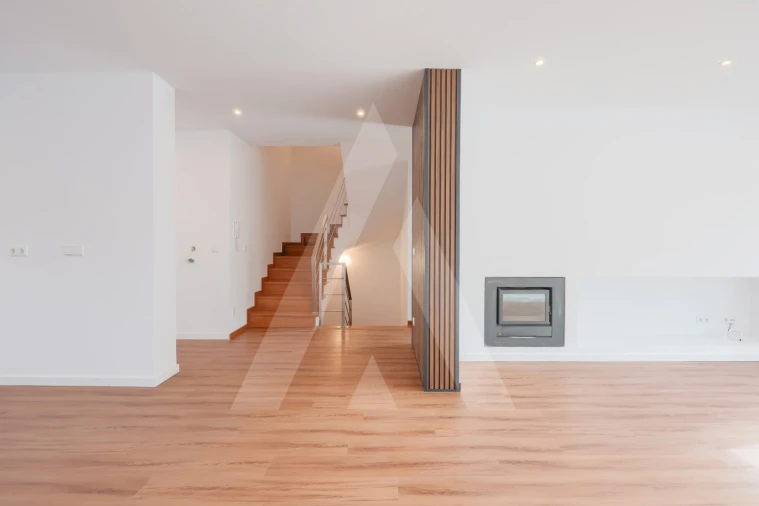 Moradia T4 para Venda em Eixo e Eirol Foto 9