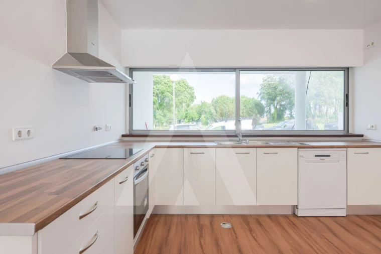 Moradia T4 para Venda em Eixo e Eirol Foto 7