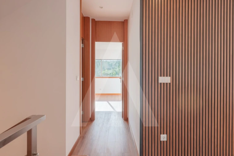 Moradia T4 para Venda em Eixo e Eirol Foto 10