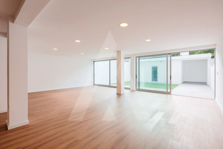 Moradia T4 para Venda em Eixo e Eirol Foto 37