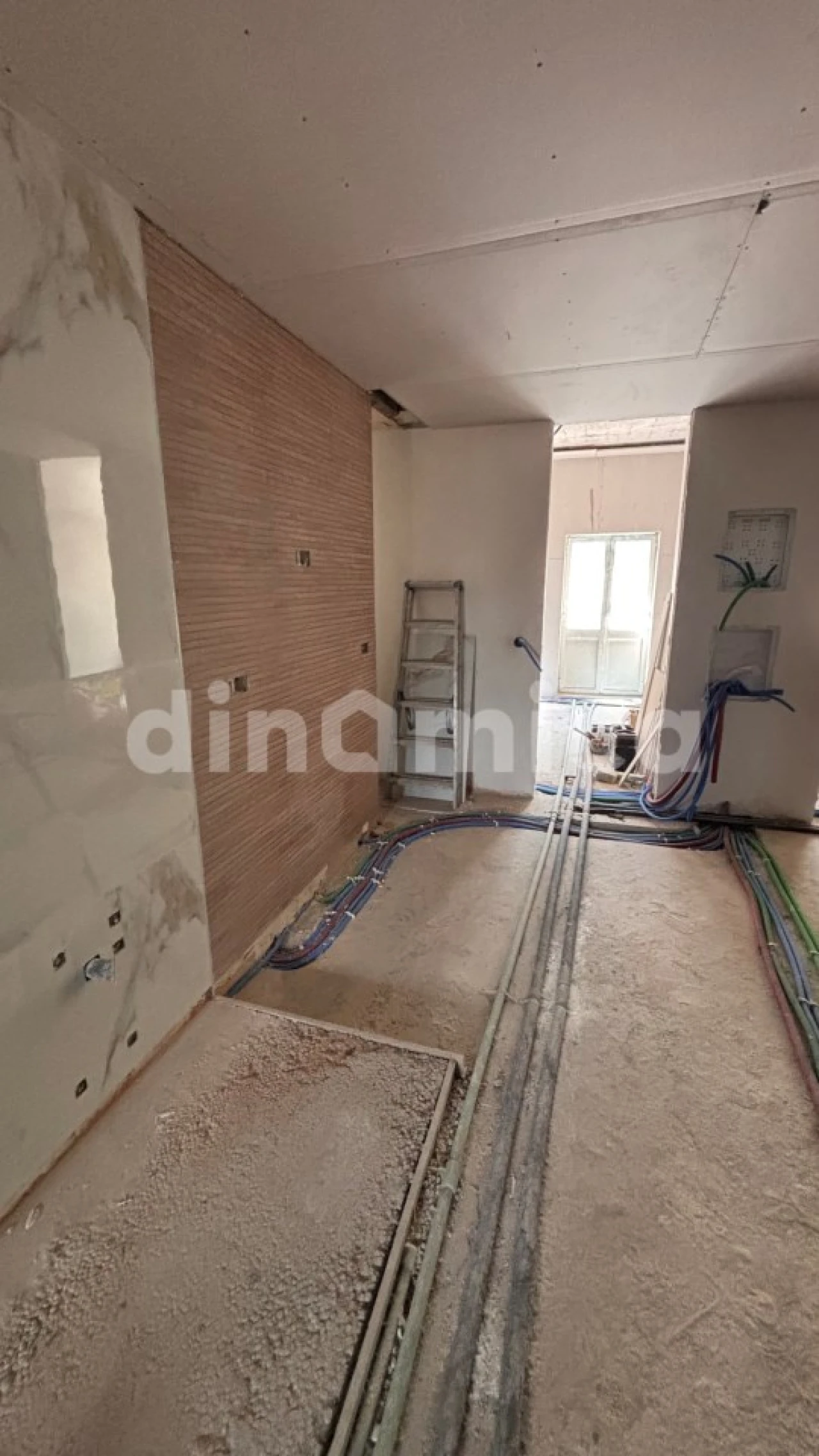 Apartamento T5 para Venda em Antas e Abade de Vermoim Foto 12
