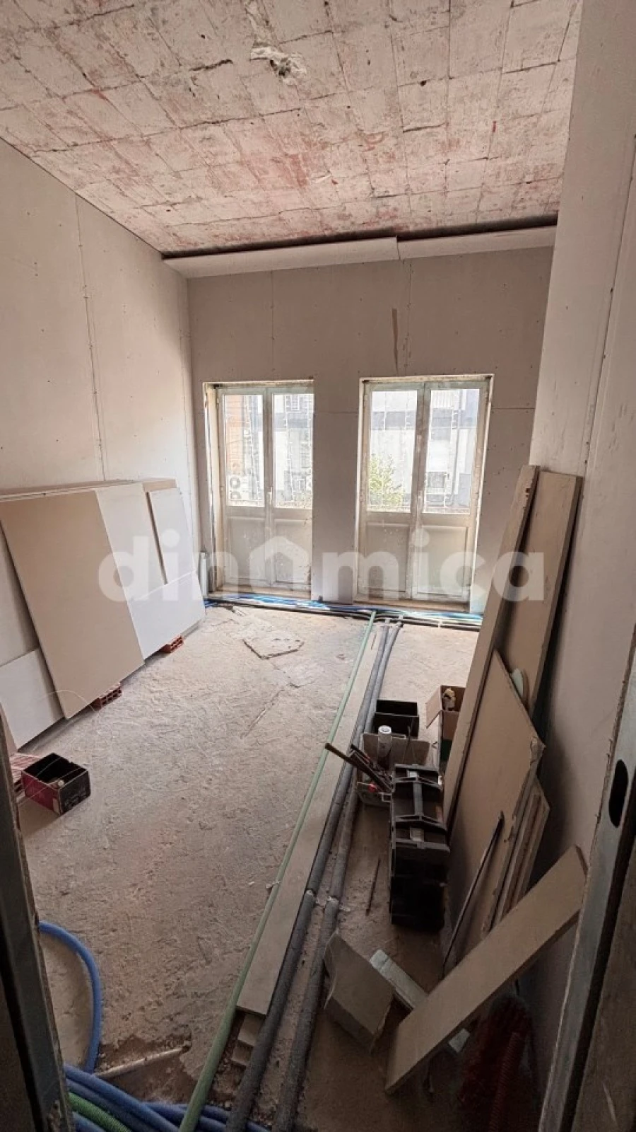 Apartamento T5 para Venda em Antas e Abade de Vermoim Foto 8