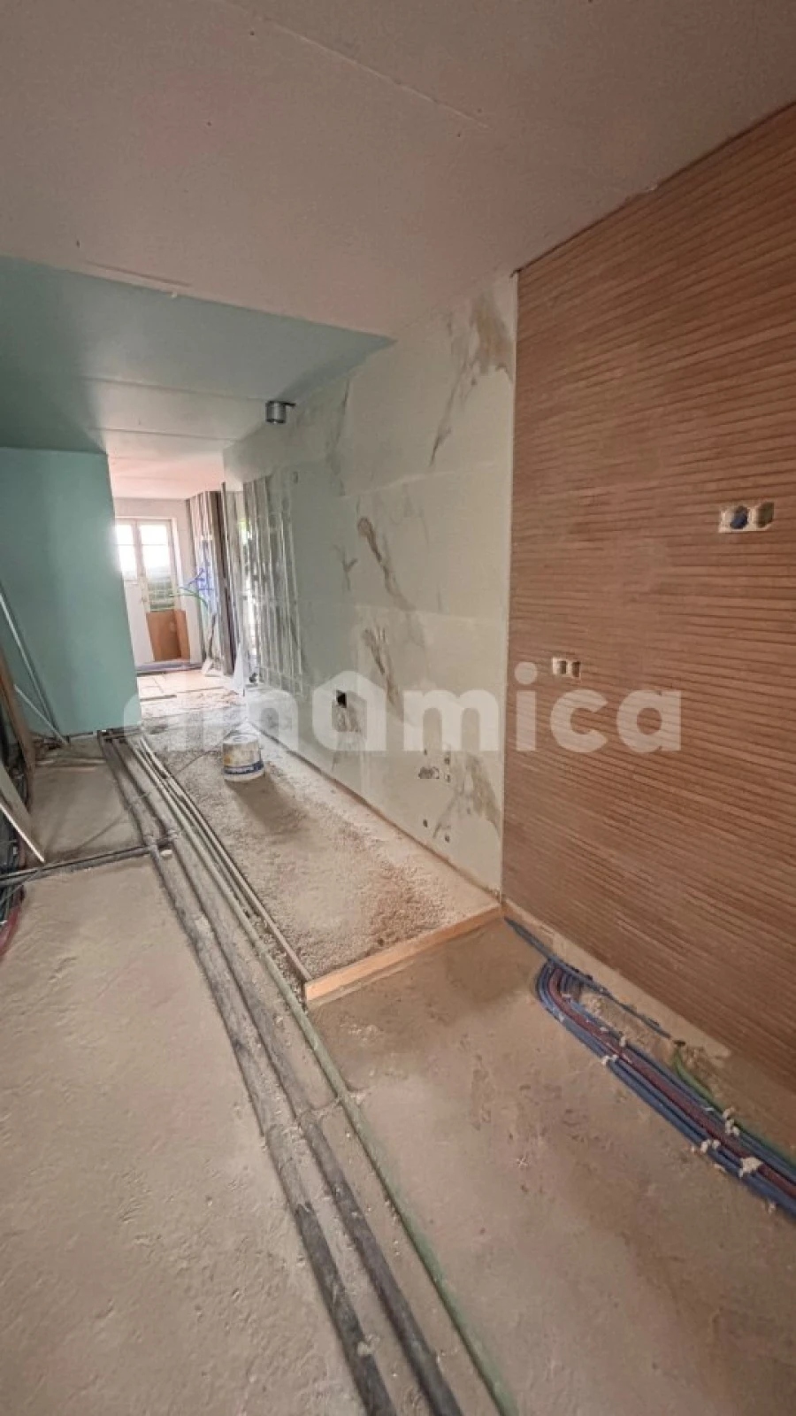 Apartamento T5 para Venda em Antas e Abade de Vermoim Foto 9