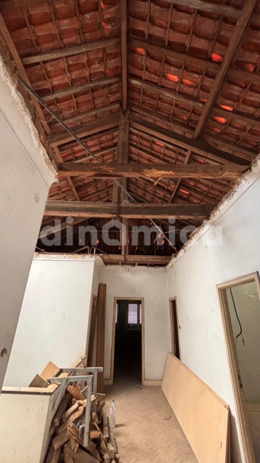 Apartamento T5 para Venda em Antas e Abade de Vermoim Foto 15