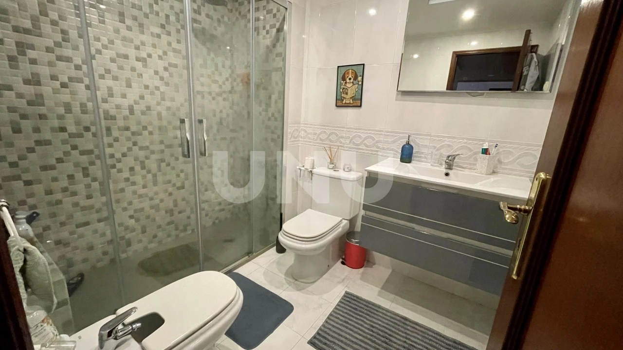 Apartamento T3 para Venda em Seixal, Arrentela e Aldeia de Paio Pires Foto 14