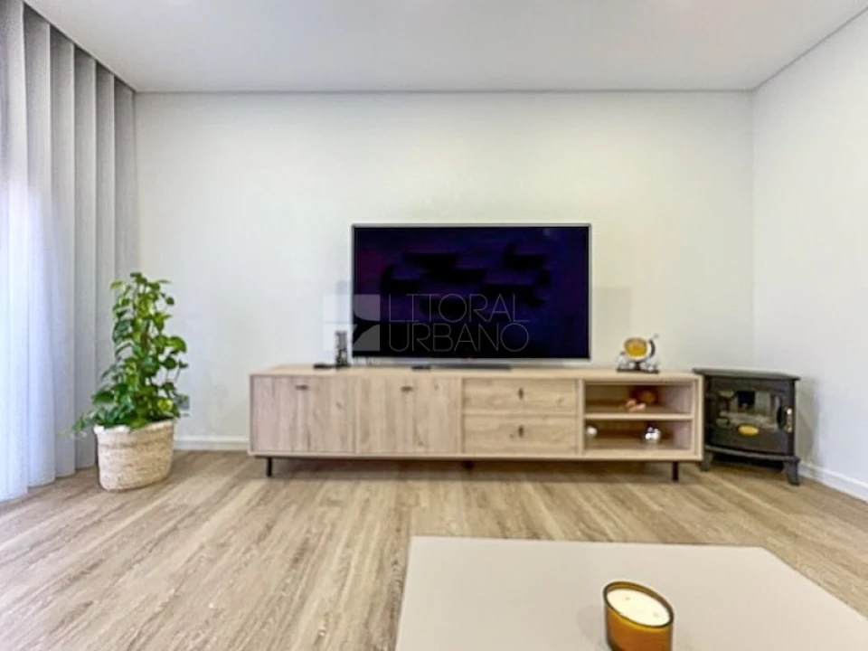 Apartamento T3 para Venda em Esmoriz Foto 3