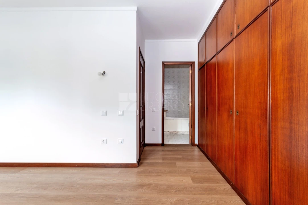 Apartamento T3 para Venda em Esmoriz Foto 16