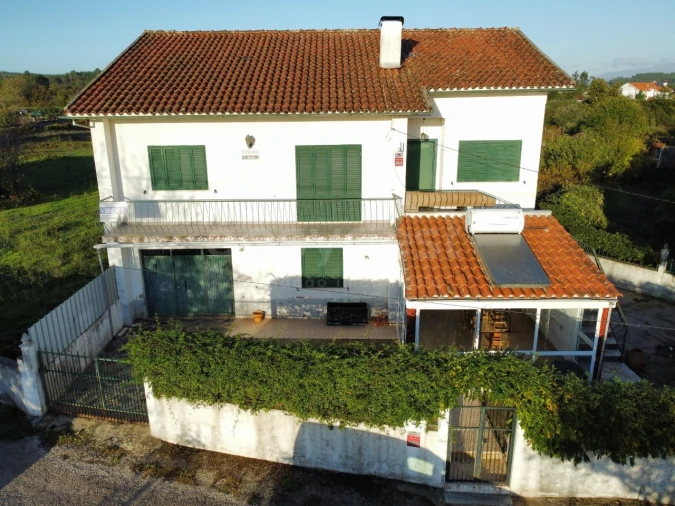 Moradia T4 para Venda em Côja e Barril de Alva Foto 2