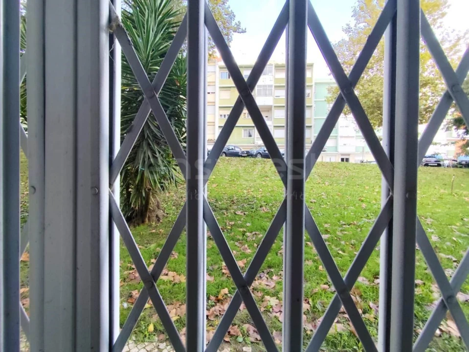Apartamento T2 para Venda em Benfica Foto 14