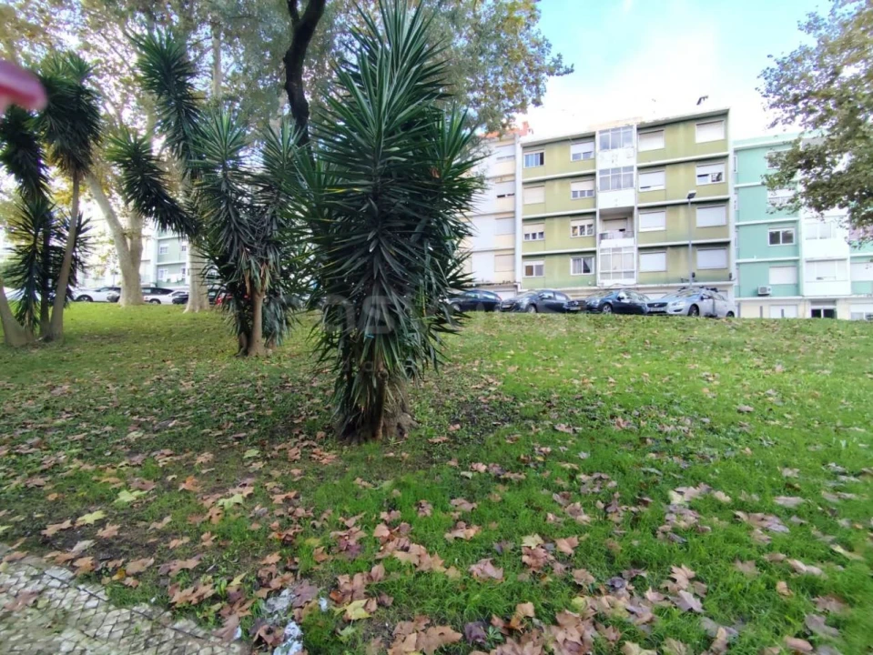 Apartamento T2 para Venda em Benfica Foto 16