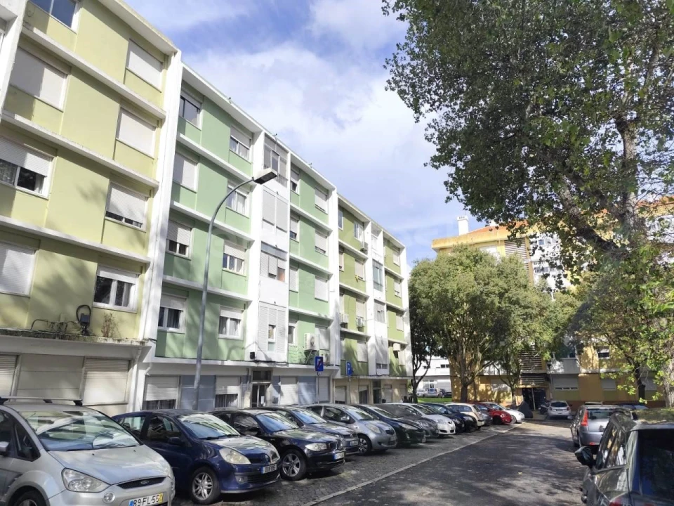 Apartamento T2 para Venda em Benfica Foto 18