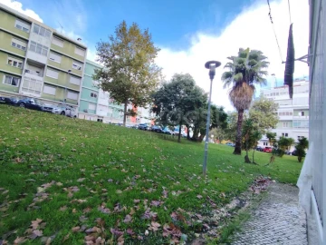 Apartamento T2 para Venda em Benfica