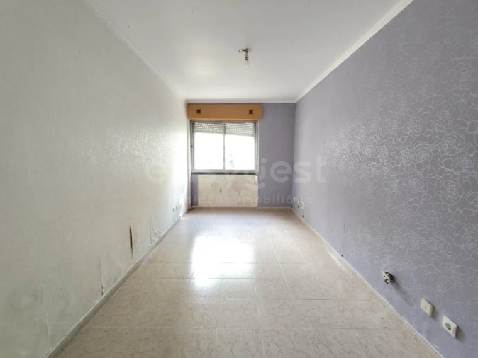 Apartamento T2 para Venda em Benfica Foto 6