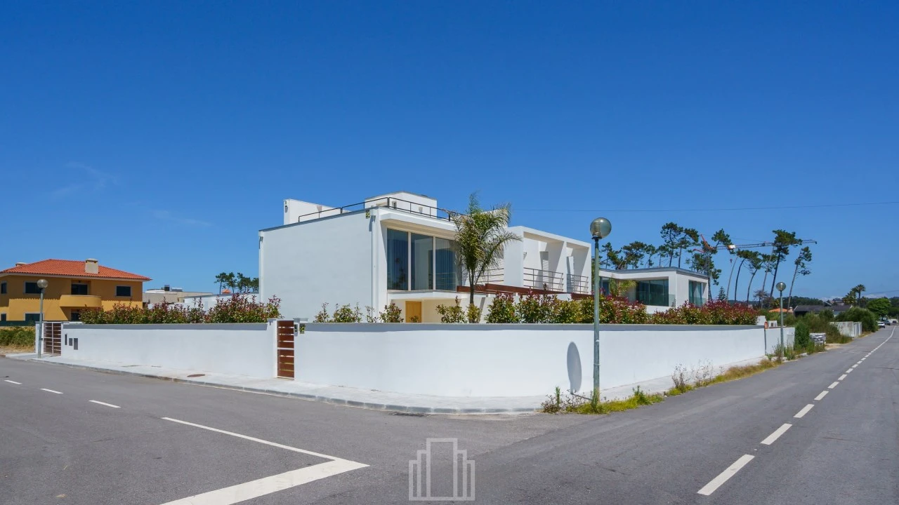 Moradia T3 para Venda em Esmoriz Foto 43