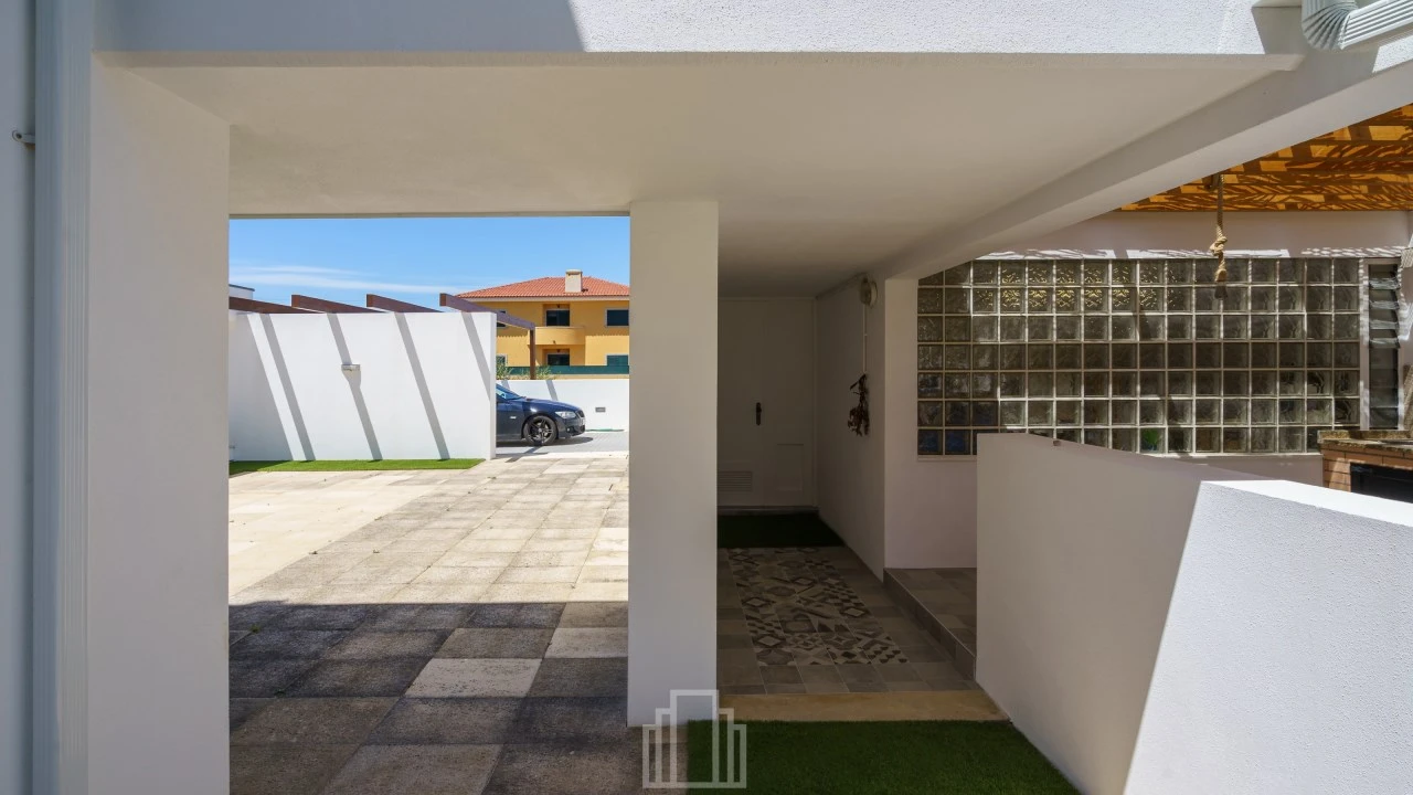 Moradia T3 para Venda em Esmoriz Foto 8