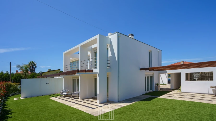 Moradia T3 para Venda em Esmoriz Foto 10