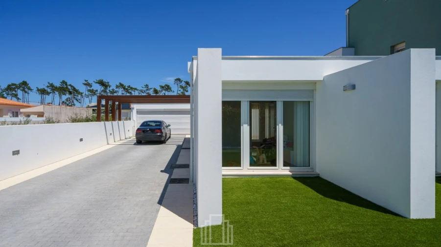 Moradia T3 para Venda em Esmoriz Foto 15