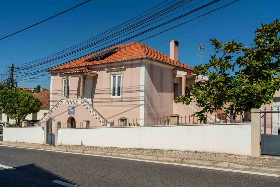 Moradia T3 para Venda em Santa Maria e São Miguel, São Martinho, São Pedro Penaferrim Foto 1