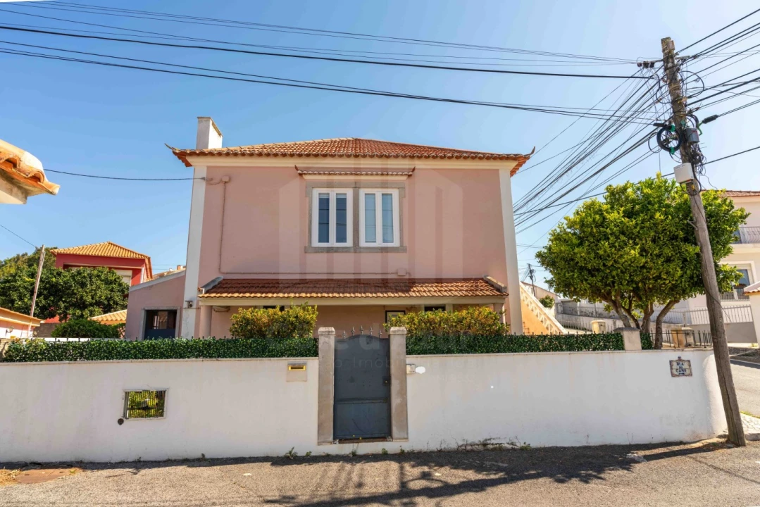 Moradia T3 para Venda em Santa Maria e São Miguel, São Martinho, São Pedro Penaferrim Foto 6