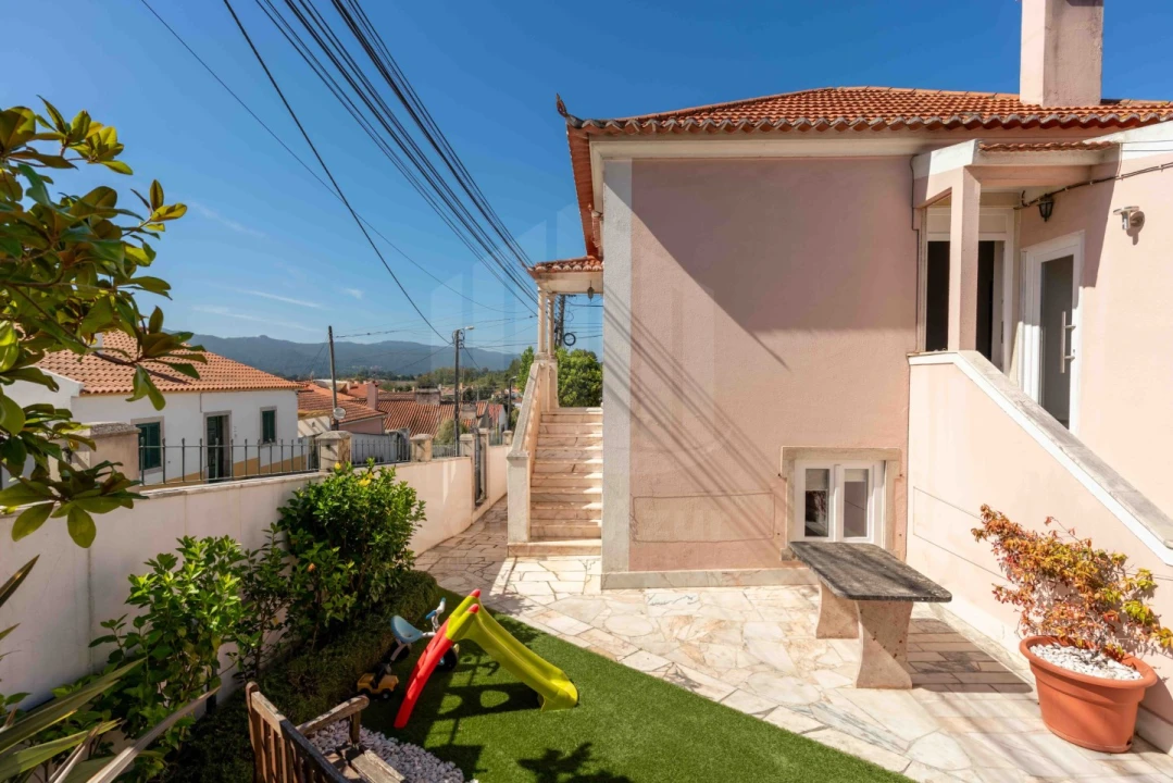 Moradia T3 para Venda em Santa Maria e São Miguel, São Martinho, São Pedro Penaferrim Foto 9