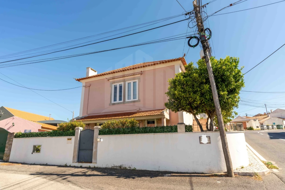 Moradia T3 para Venda em Santa Maria e São Miguel, São Martinho, São Pedro Penaferrim Foto 13