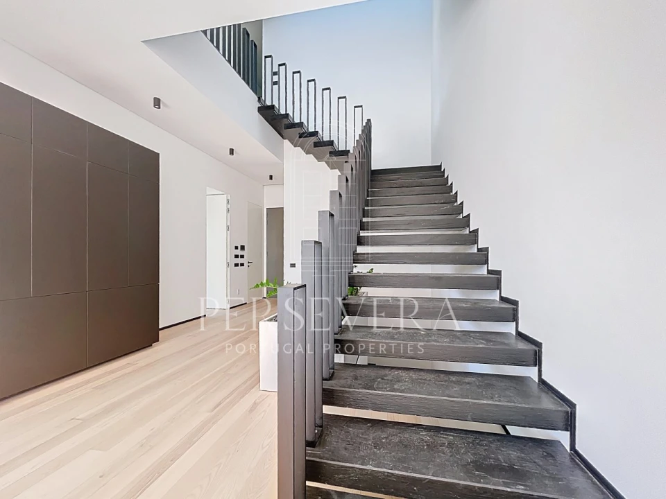 Moradia T5 para Venda em Alcabideche Foto 15