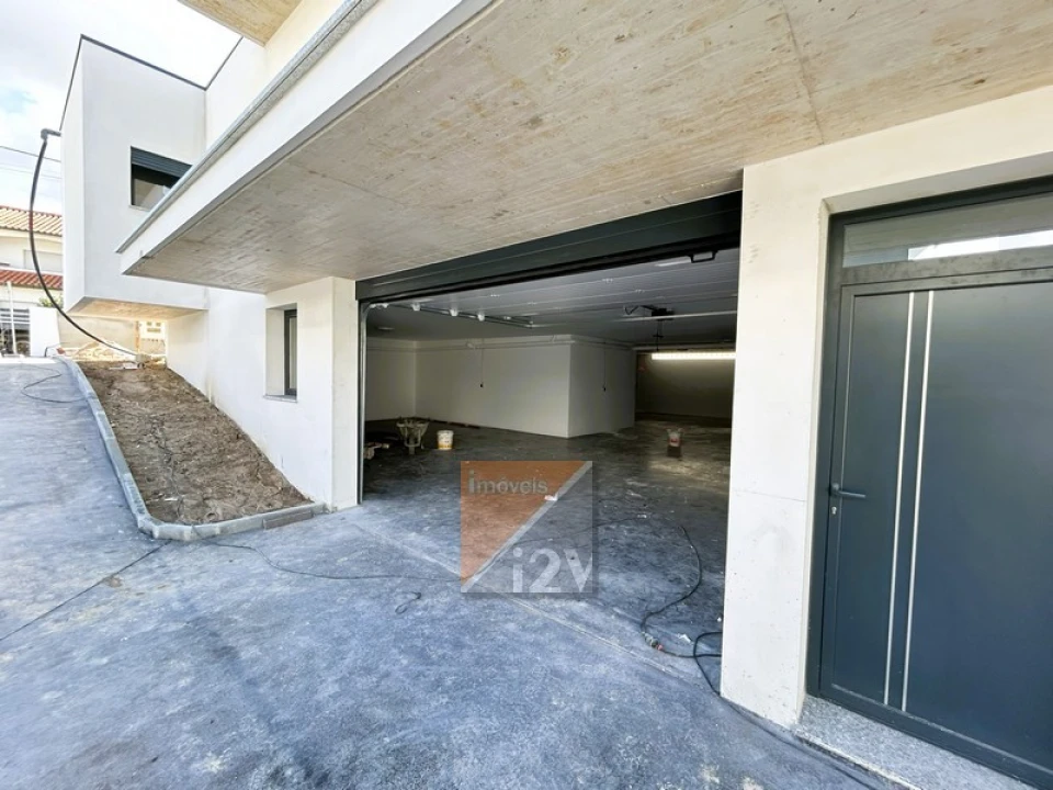 Moradia T3 para Venda em Leiria, Pousos, Barreira e Cortes Foto 8