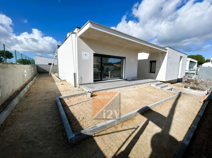 Moradia T3 para Venda em Leiria, Pousos, Barreira e Cortes Foto 1