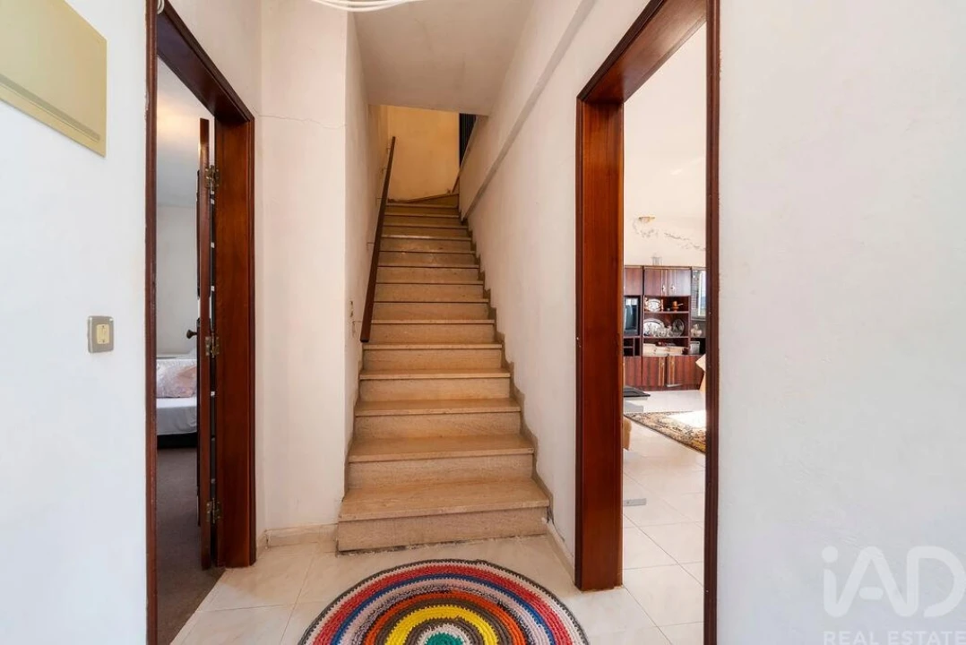 Moradia T12 para Venda em Alte Foto 9