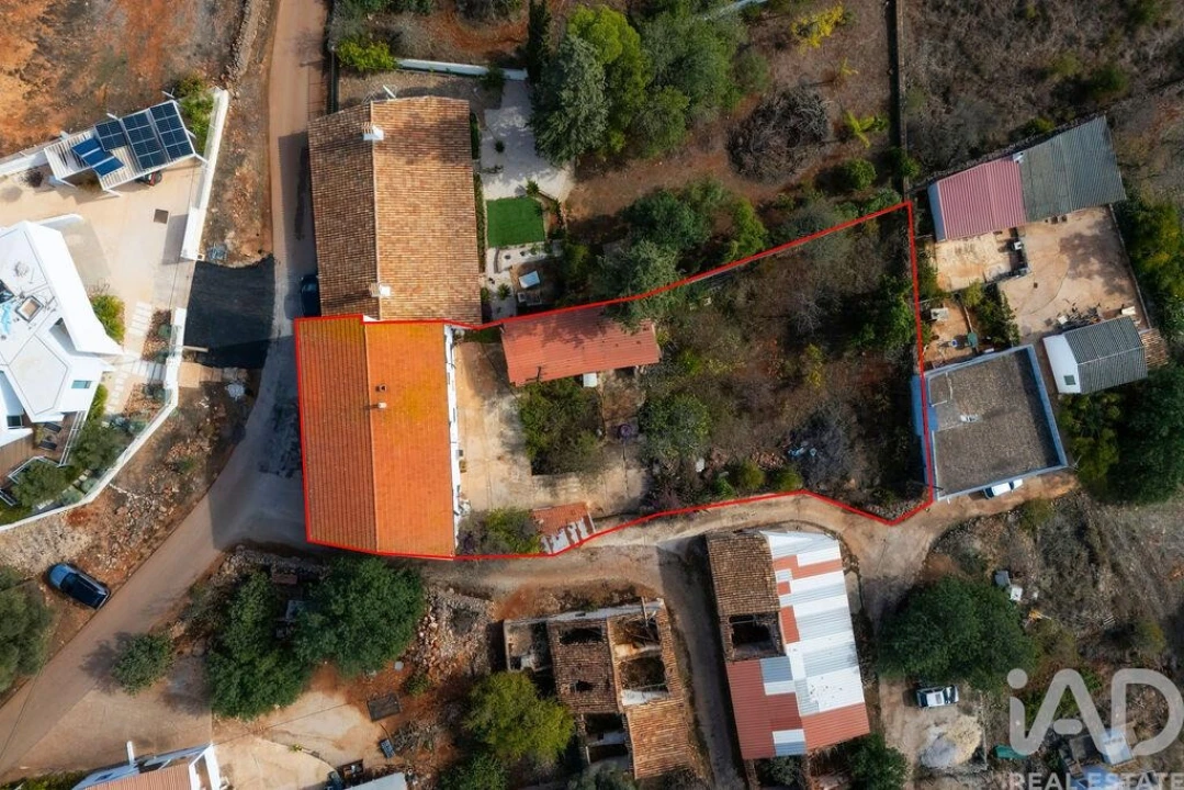 Moradia T12 para Venda em Alte Foto 33