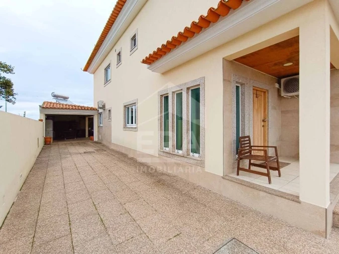 Moradia T4 para Venda em Ílhavo (São Salvador) Foto 4