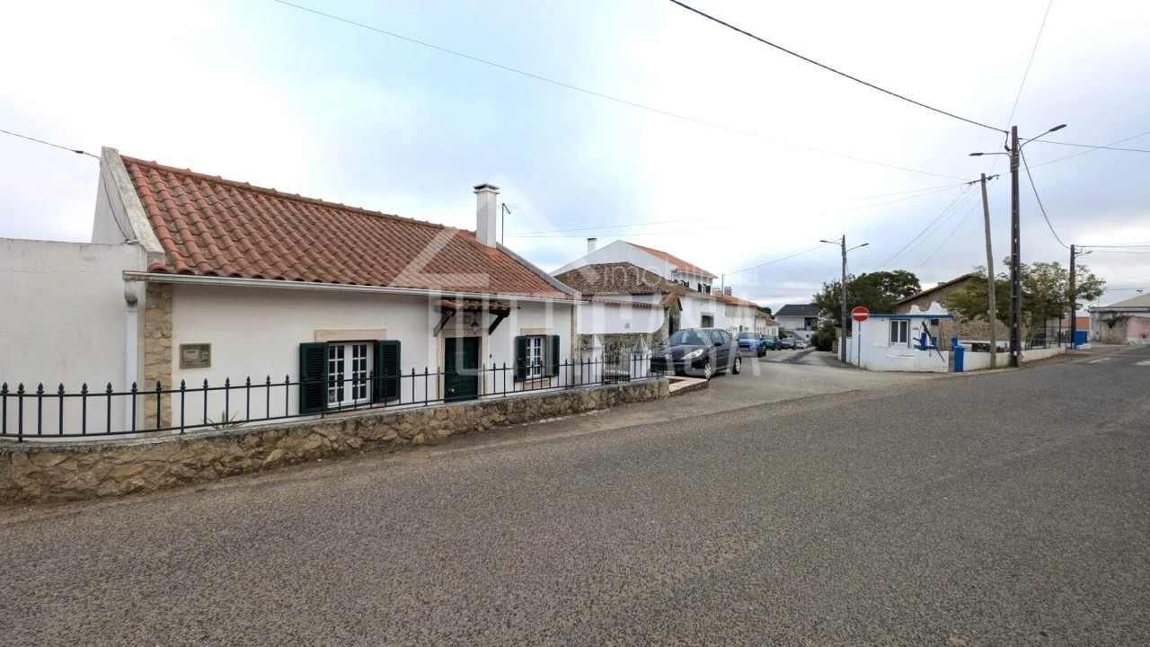 Moradia T2 para Venda em Carvalhal Foto 2