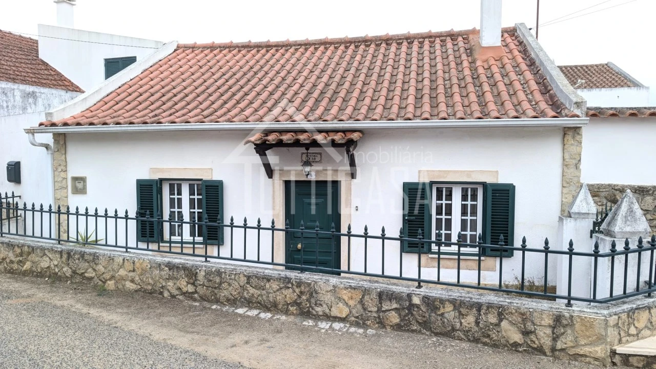 Moradia T2 para Venda em Carvalhal Foto 1