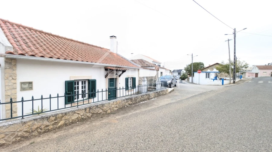 Moradia T2 para Venda em Carvalhal Foto 3