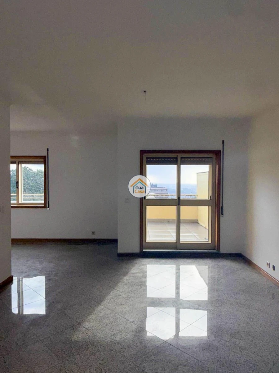 Apartamento T3 para Venda em Argoncilhe Foto 5