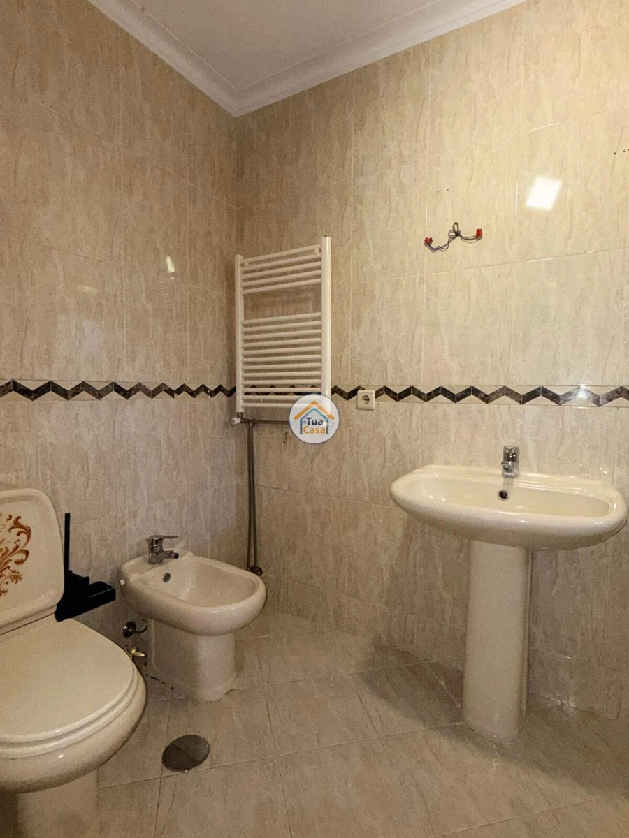 Apartamento T3 para Venda em Argoncilhe Foto 22