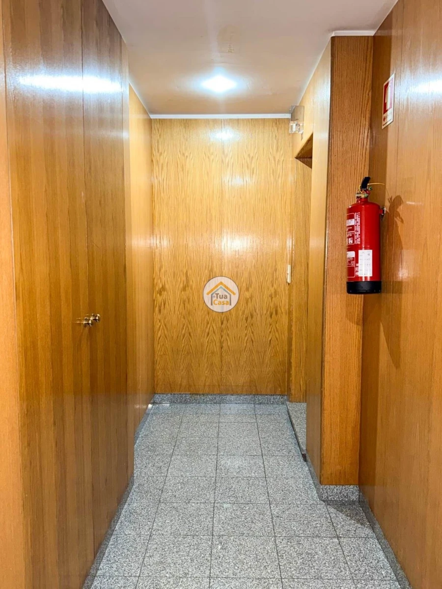 Apartamento T3 para Venda em Argoncilhe Foto 3