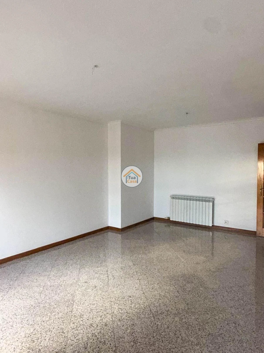 Apartamento T3 para Venda em Argoncilhe Foto 6