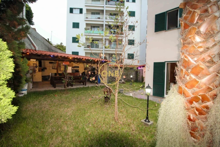 Apartamento T2 para Venda em Caniço Foto 24