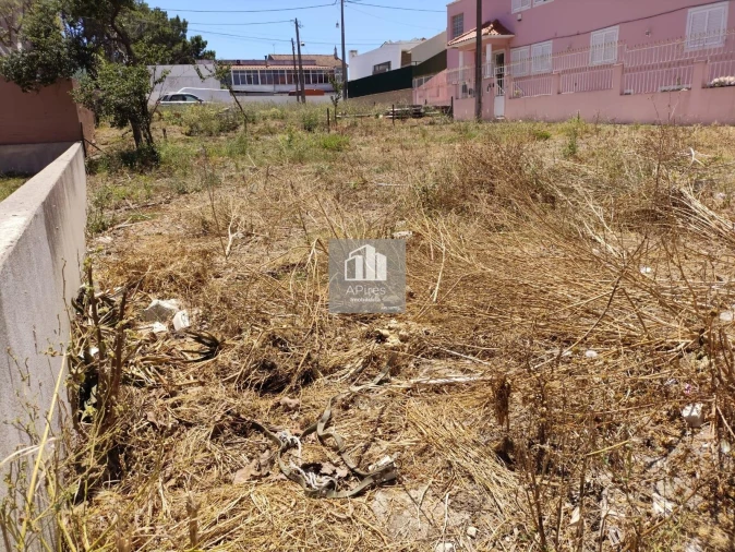 Terreno para Venda em Charneca de Caparica e Sobreda Foto 10