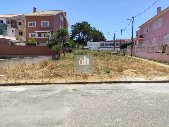 Terreno para Venda em Charneca de Caparica e Sobreda Foto 8