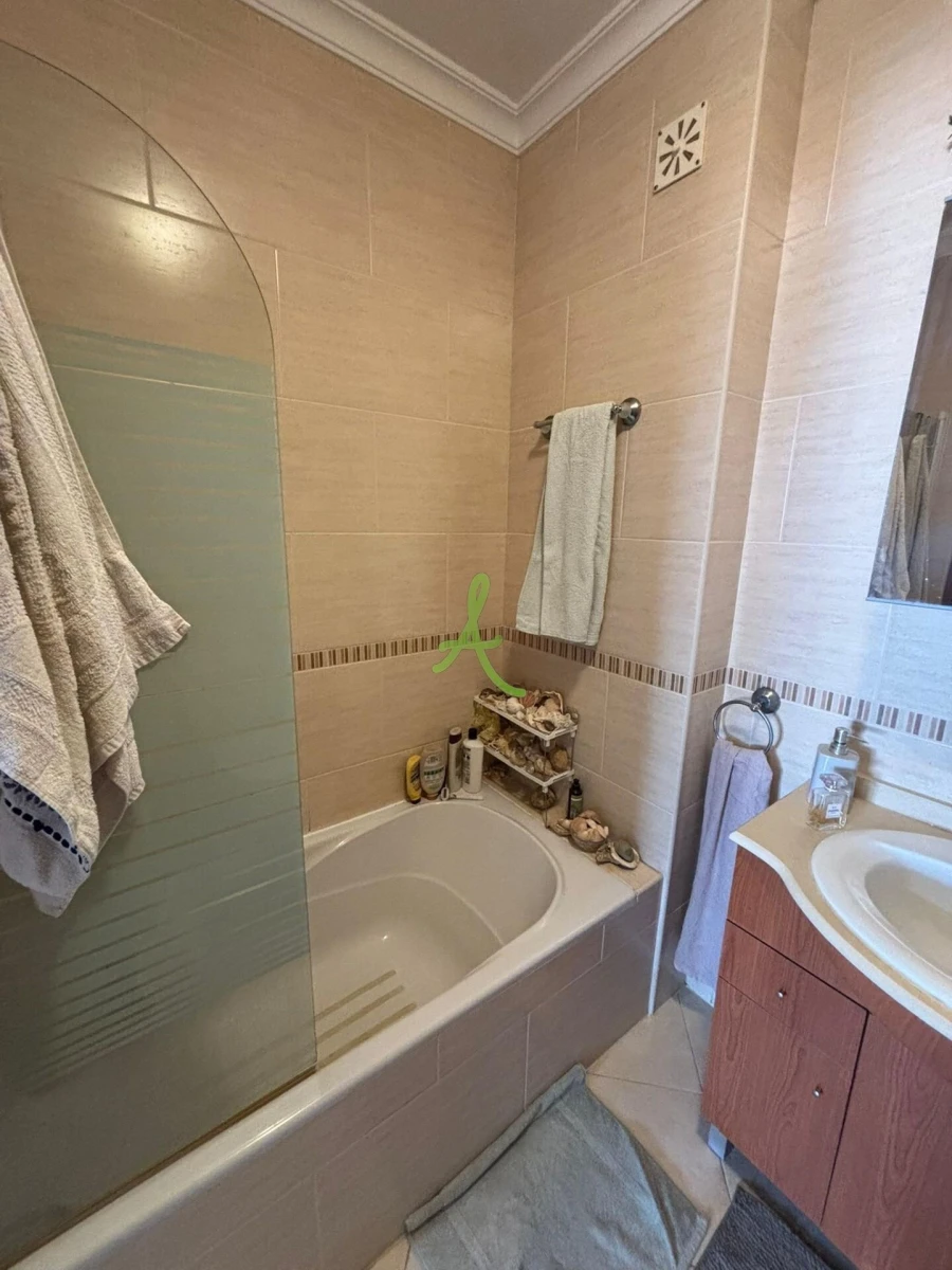 Apartamento T1 para Venda em Armação de Pera Foto 14