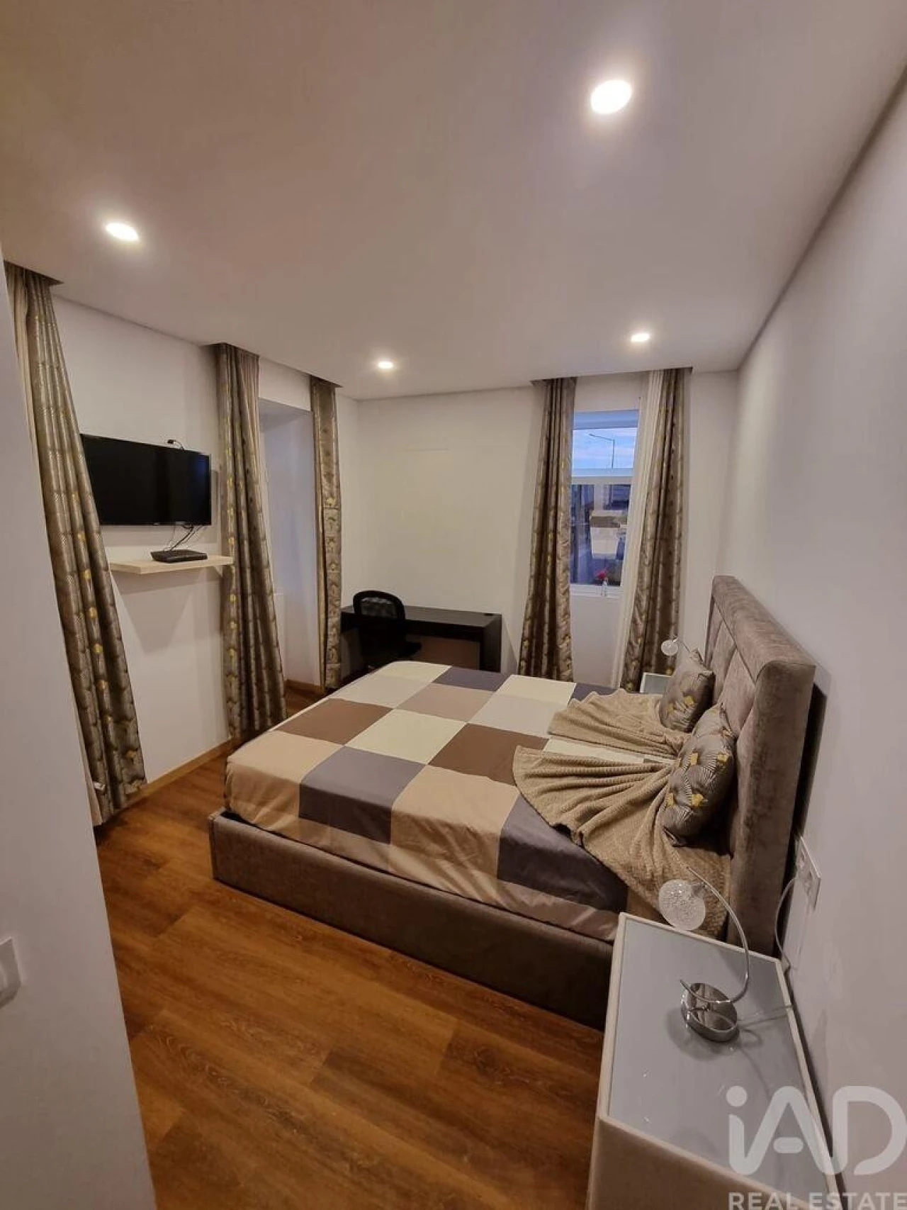 Moradia T4 para Venda em Castêlo da Maia Foto 12