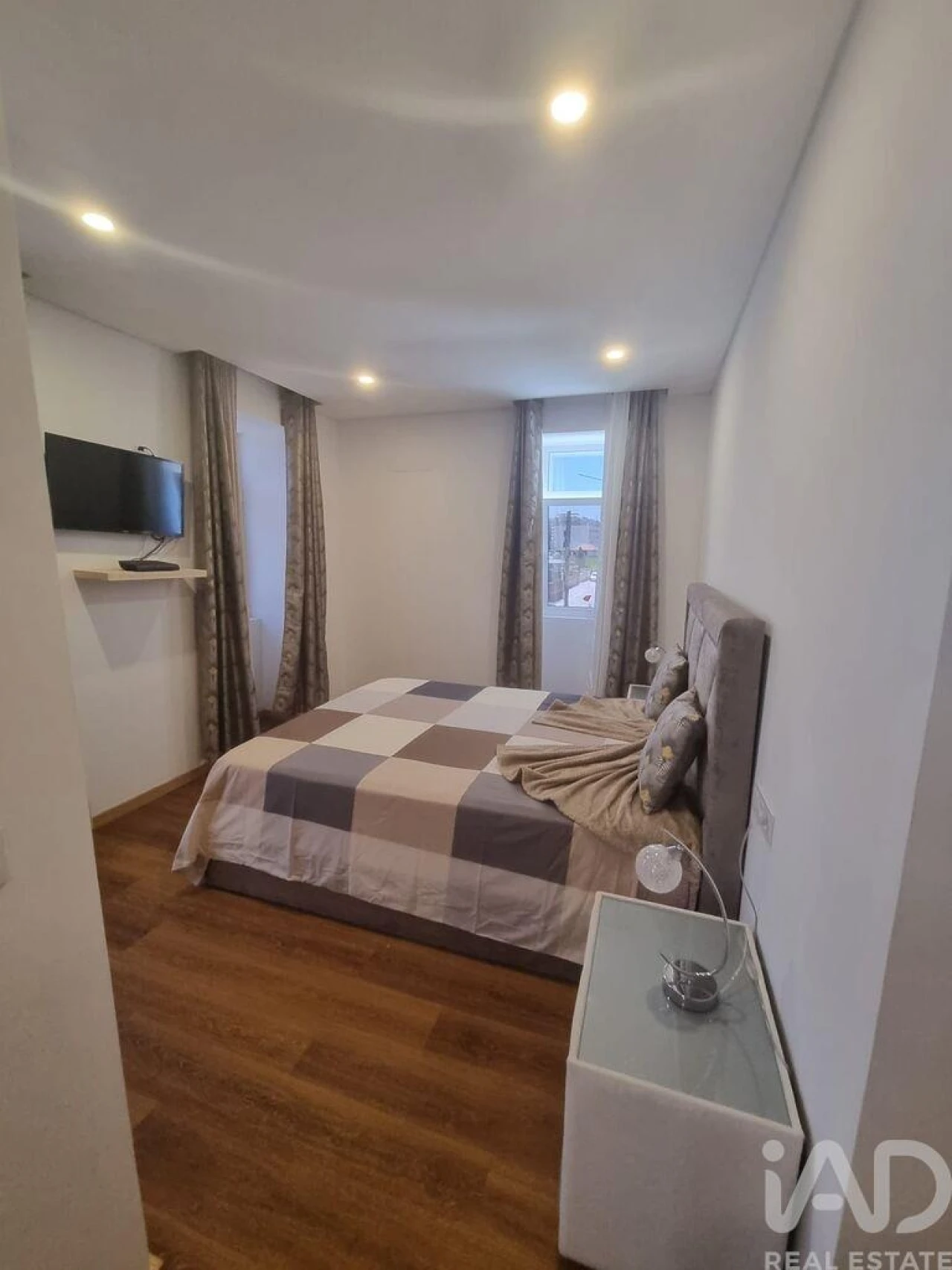 Moradia T4 para Venda em Castêlo da Maia Foto 13