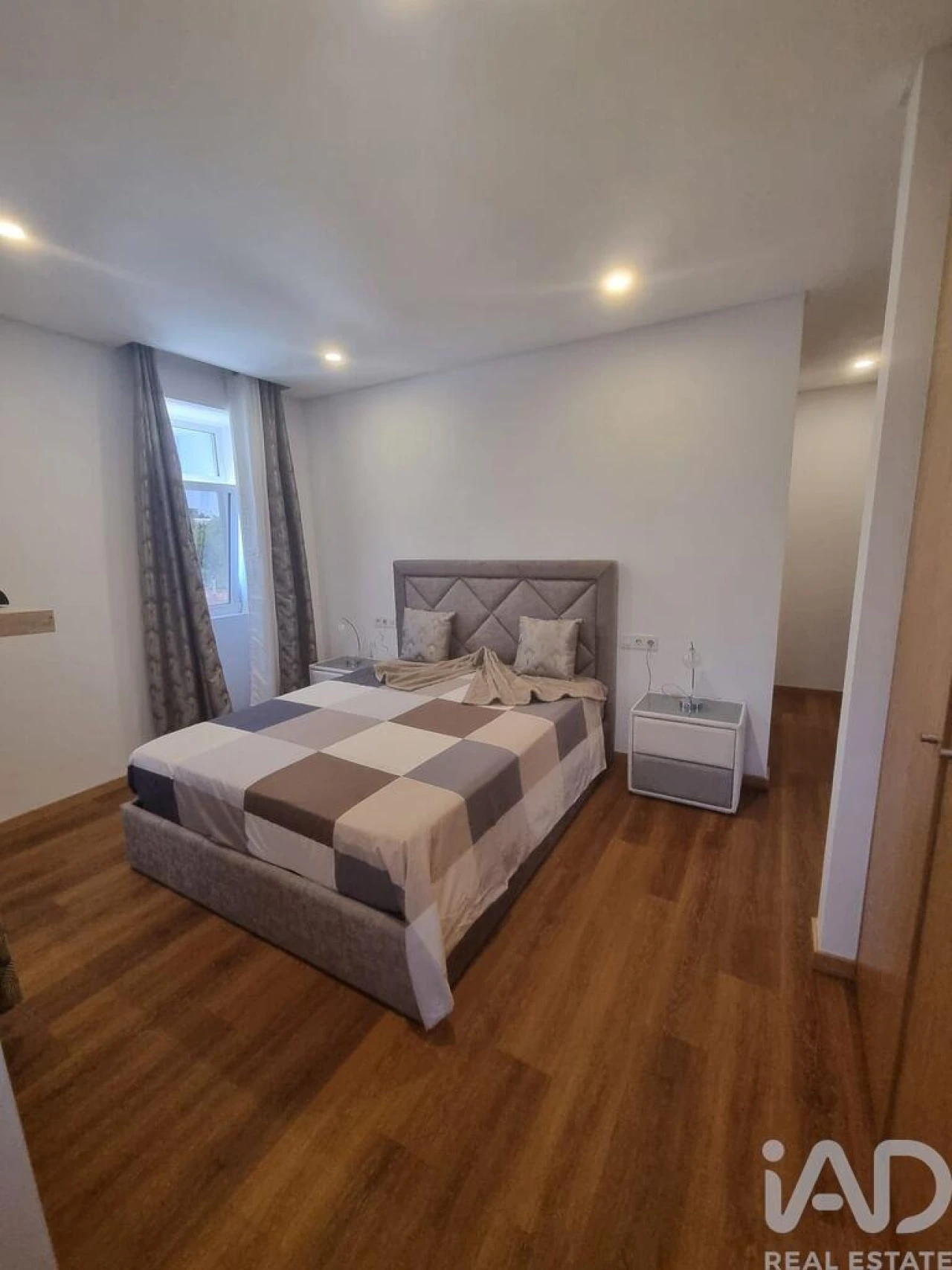 Moradia T4 para Venda em Castêlo da Maia Foto 16