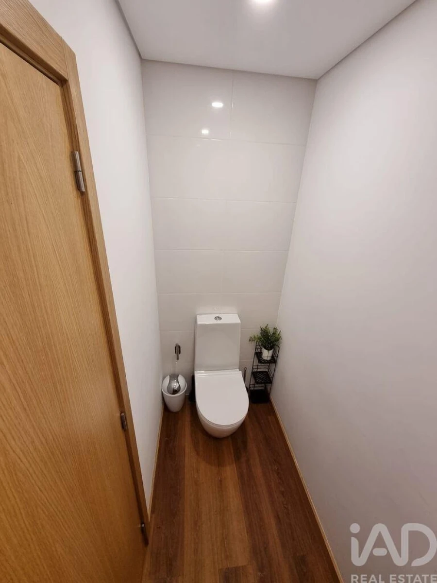 Moradia T4 para Venda em Castêlo da Maia Foto 25